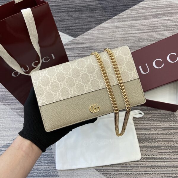 Gucci 497985 06