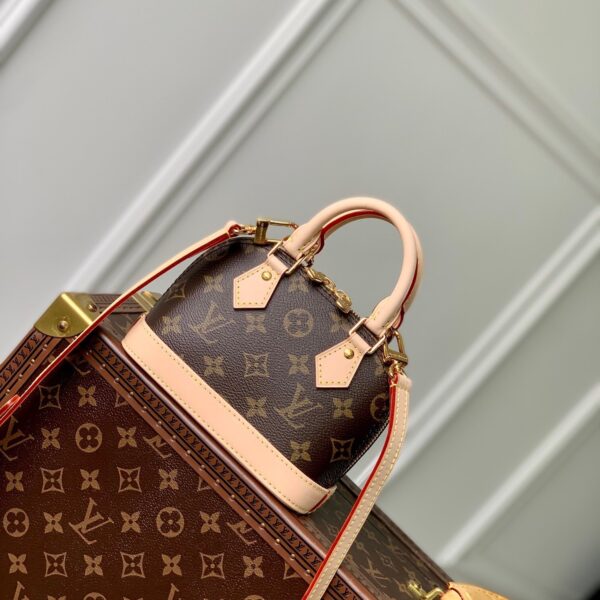 LV M82717老花