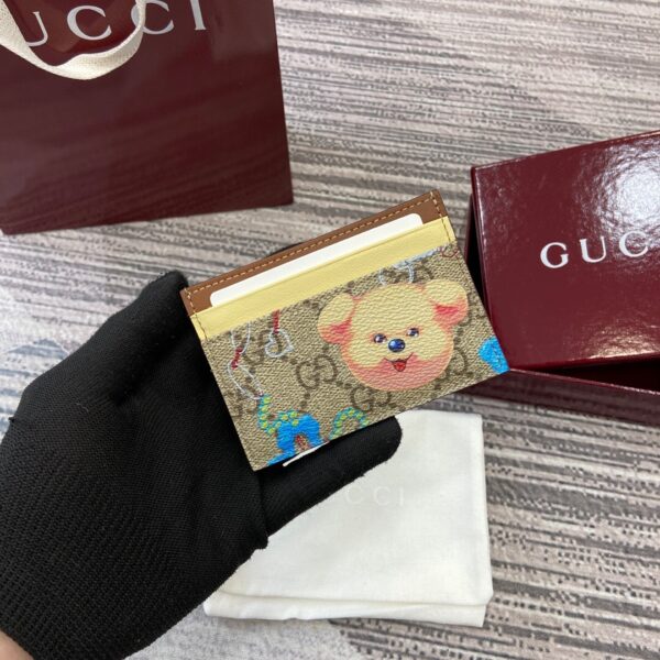 Gucci 838900