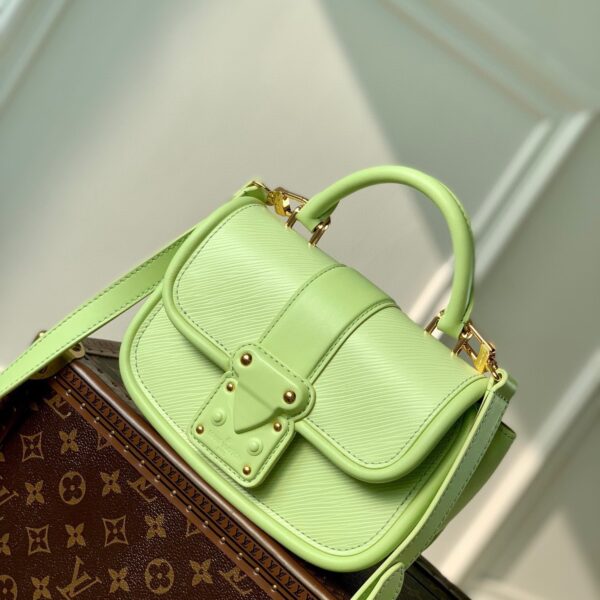 LV M22721苹果绿