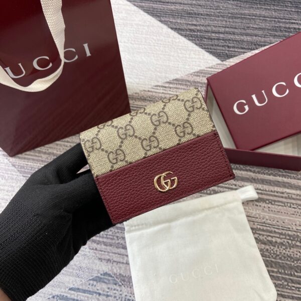 Gucci 658610 07