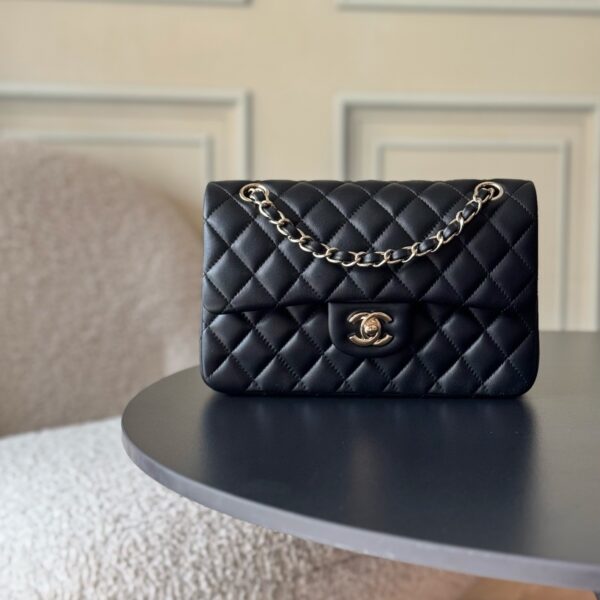 Chanel 23cm 01