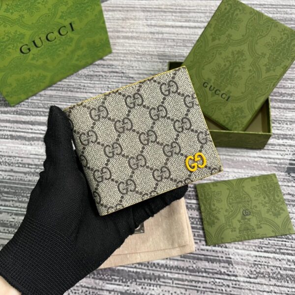 Gucci 768243 11