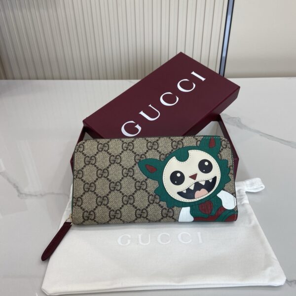 Gucci 855377