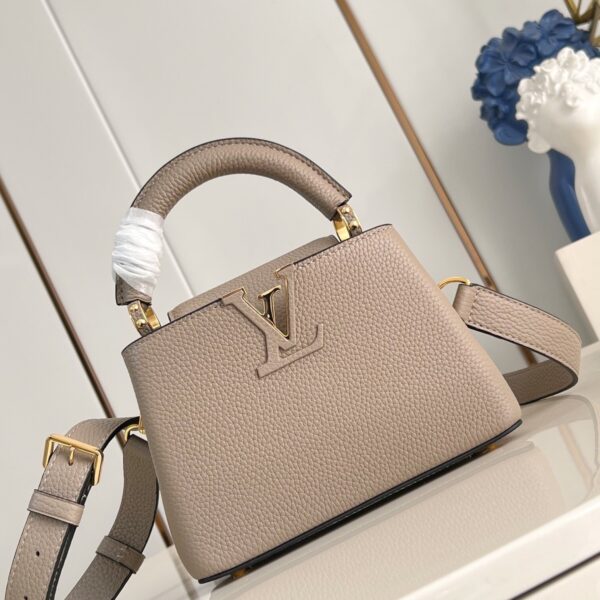 LV M48865淡咖色 03