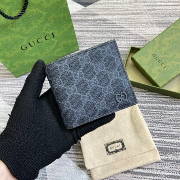 Gucci 768244 05