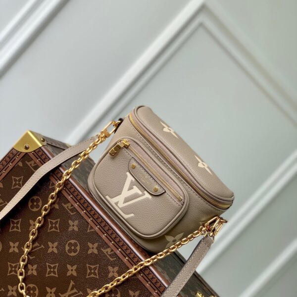 LV M82208灰色丝印