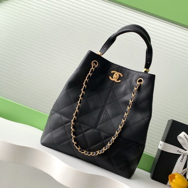 Chanel 5636 02