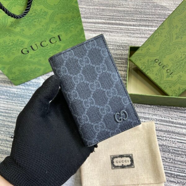 Gucci 768249 05