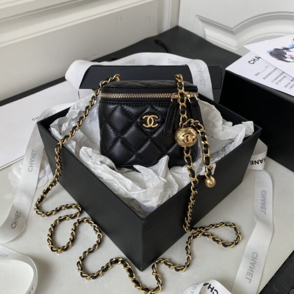 Chanel AP1447 01