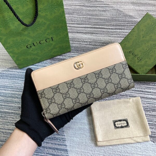 Gucci 790057 01