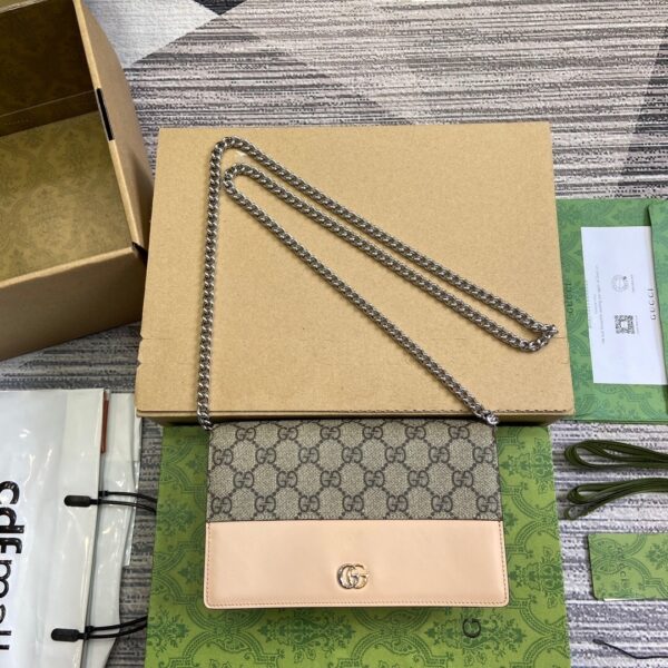 Gucci 790060 01