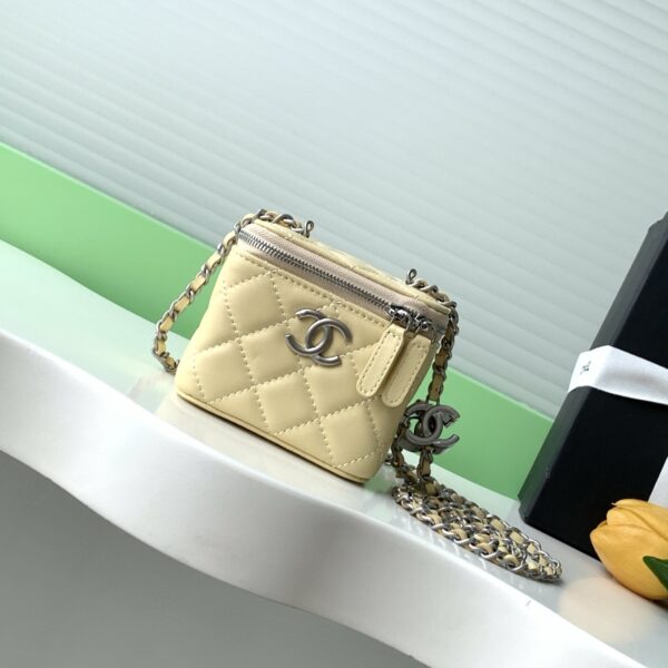 Chanel AP3941 06
