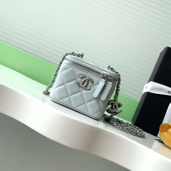 Chanel AP3941 07
