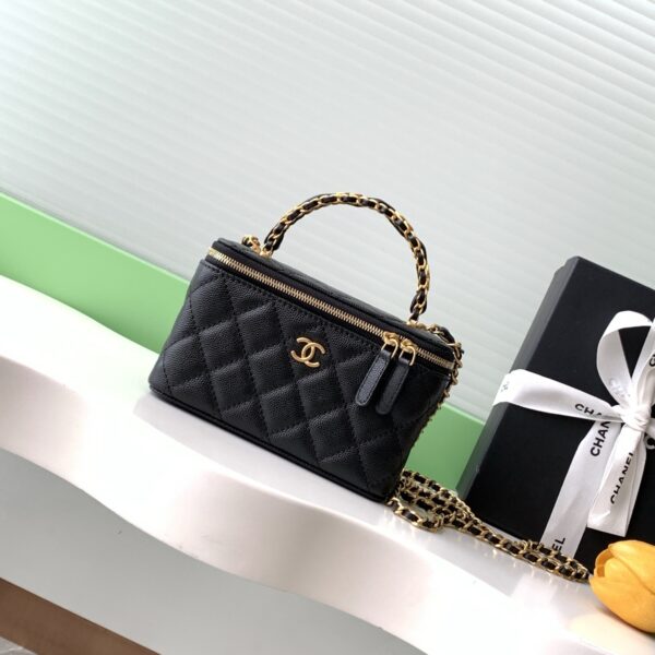 Chanel AP4799 01