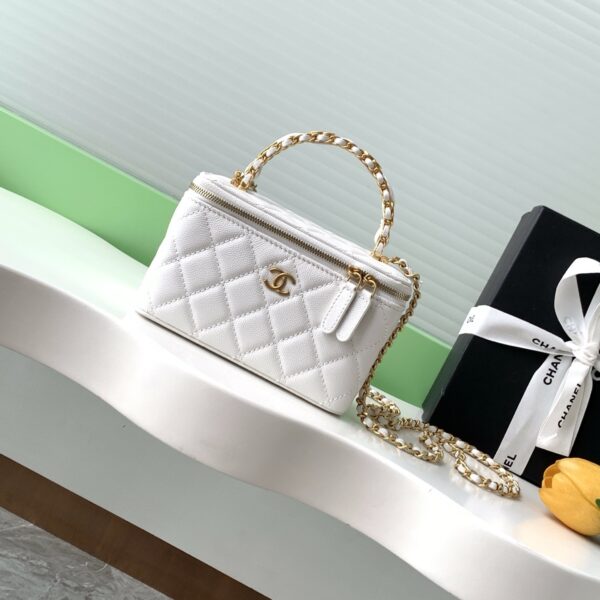 Chanel AP4799 07