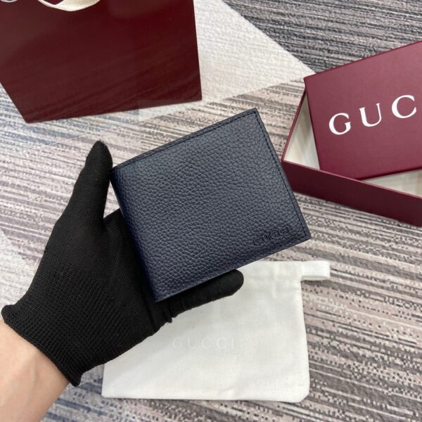 Gucci 817019 03