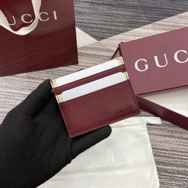 Gucci 817043 03
