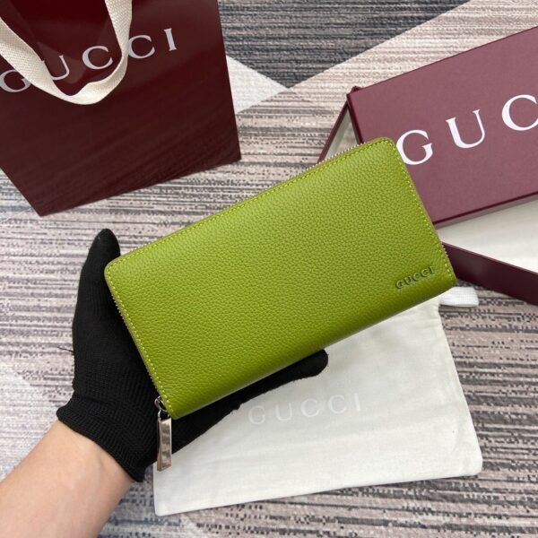 Gucci 817044 03
