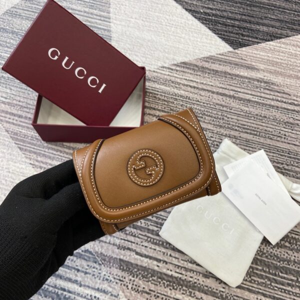 Gucci 818811 09