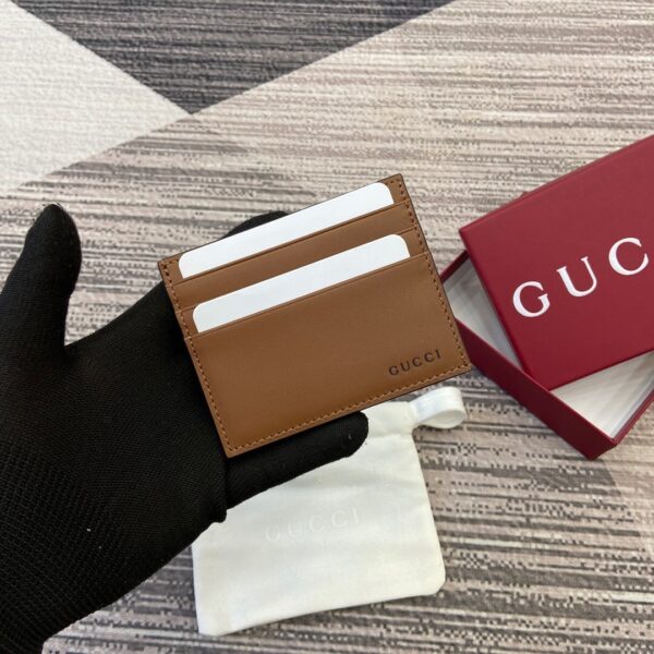 Gucci 818952 04