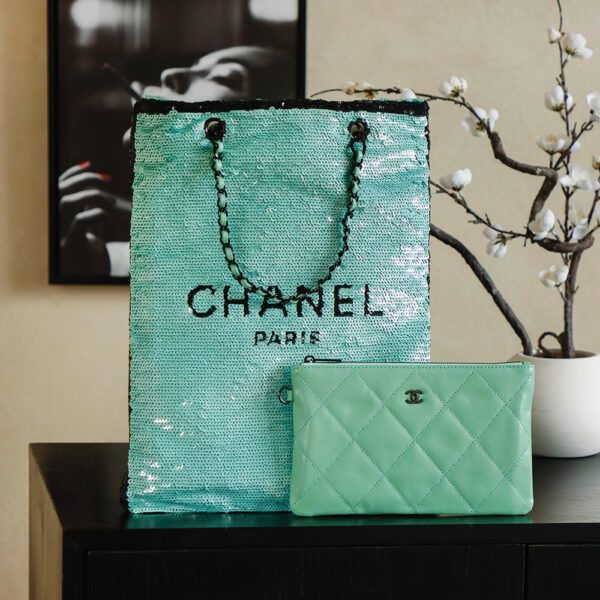 Chanel AS4856 01