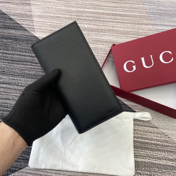 Gucci 818955 02