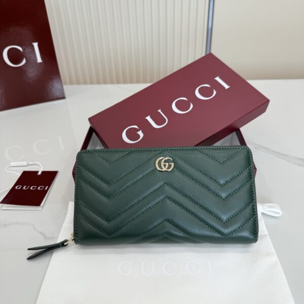 Gucci 837758 02