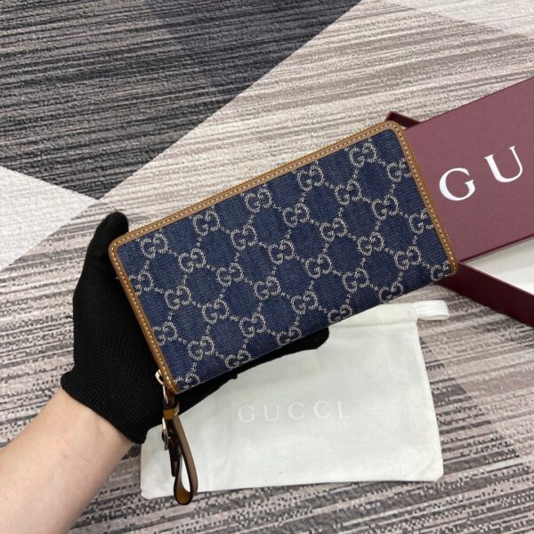 Gucci 819122 05