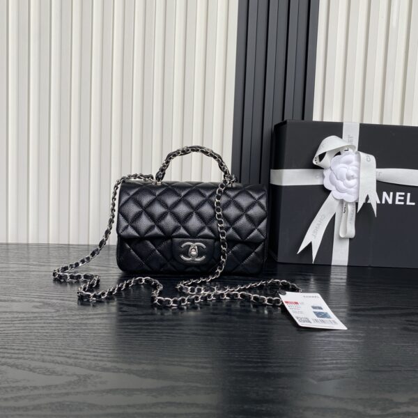 Chanel AS5701 07