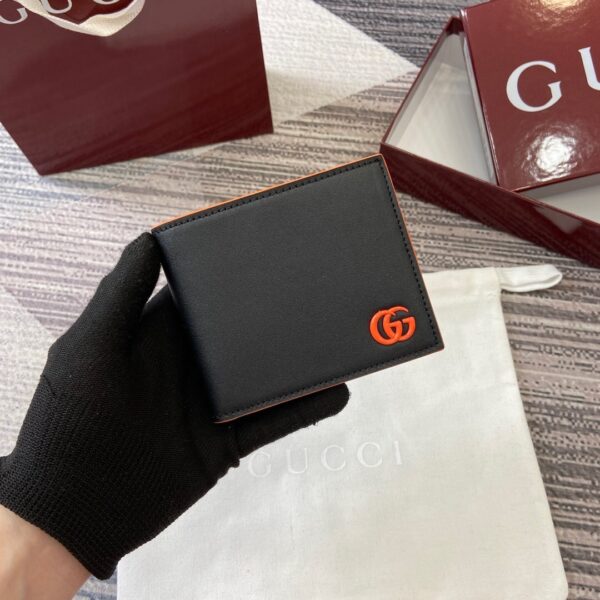 Gucci 835047 03