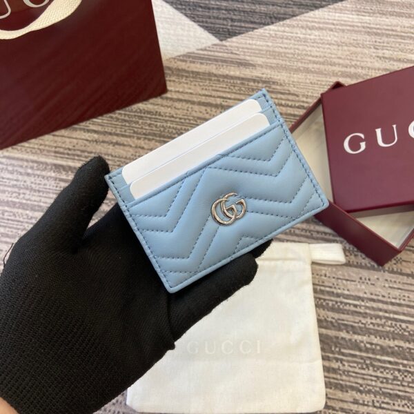 Gucci 443127 09
