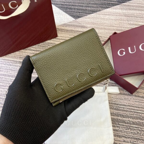 Gucci 835076 01