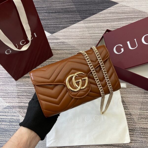 Gucci 837745 06