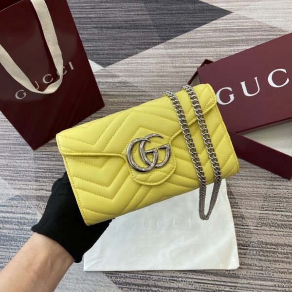 Gucci 837745 09