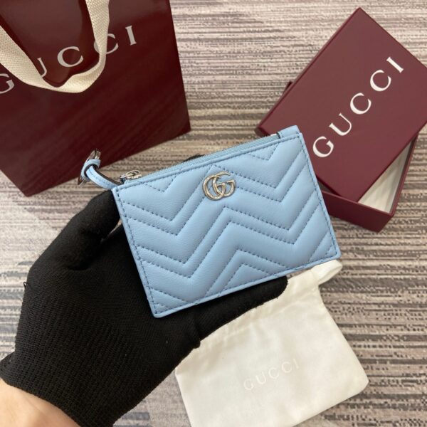 Gucci 837747 09