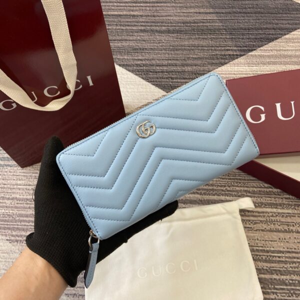 Gucci 837758 01