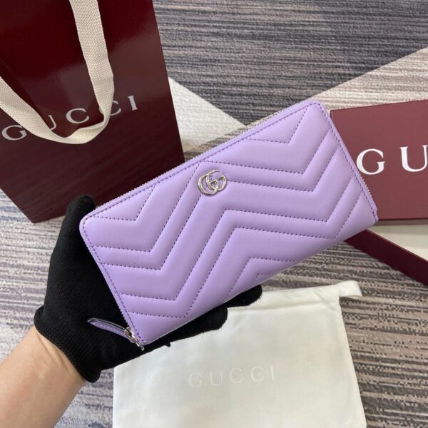 Gucci 837758 02