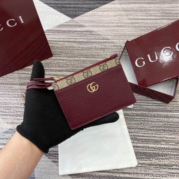 Gucci 837966 03