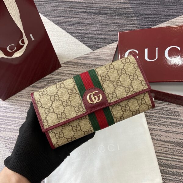 Gucci 838485 01