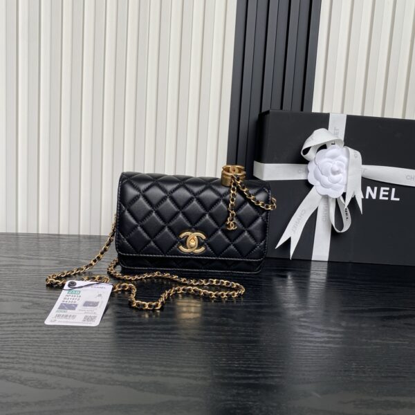 Chanel Ap3938 01