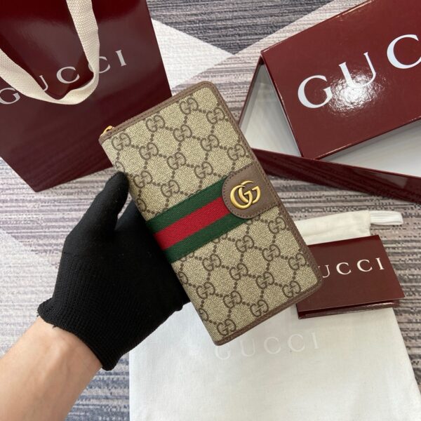 Gucci 838619 01