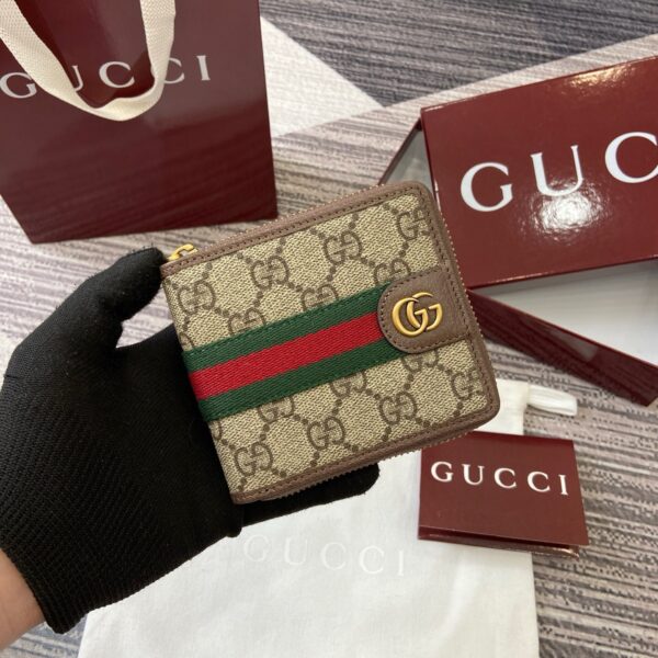 Gucci 838653