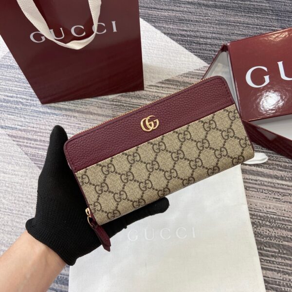 Gucci 456117 02