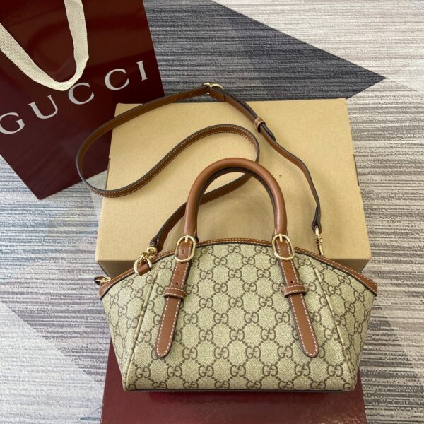 Gucci 839005。