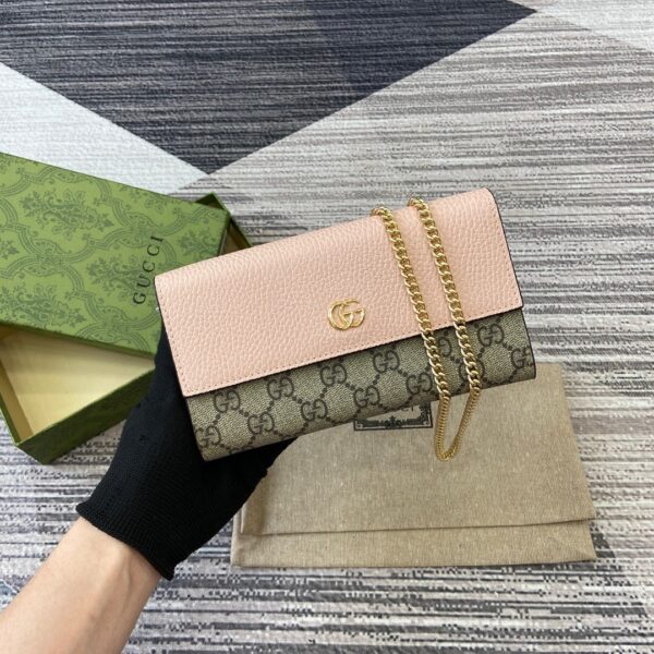 Gucci 546585 02
