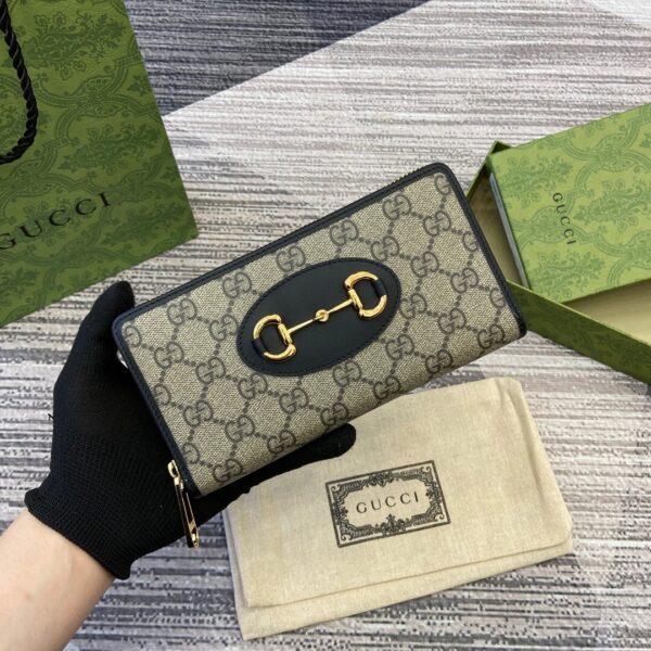Gucci 621889 01