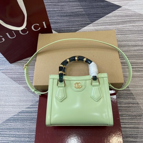 Gucci832936