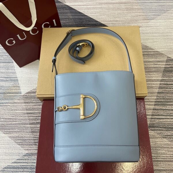 Gucci833660。