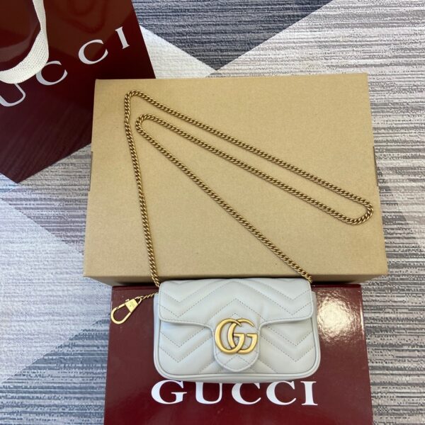 Gucci 476433_4